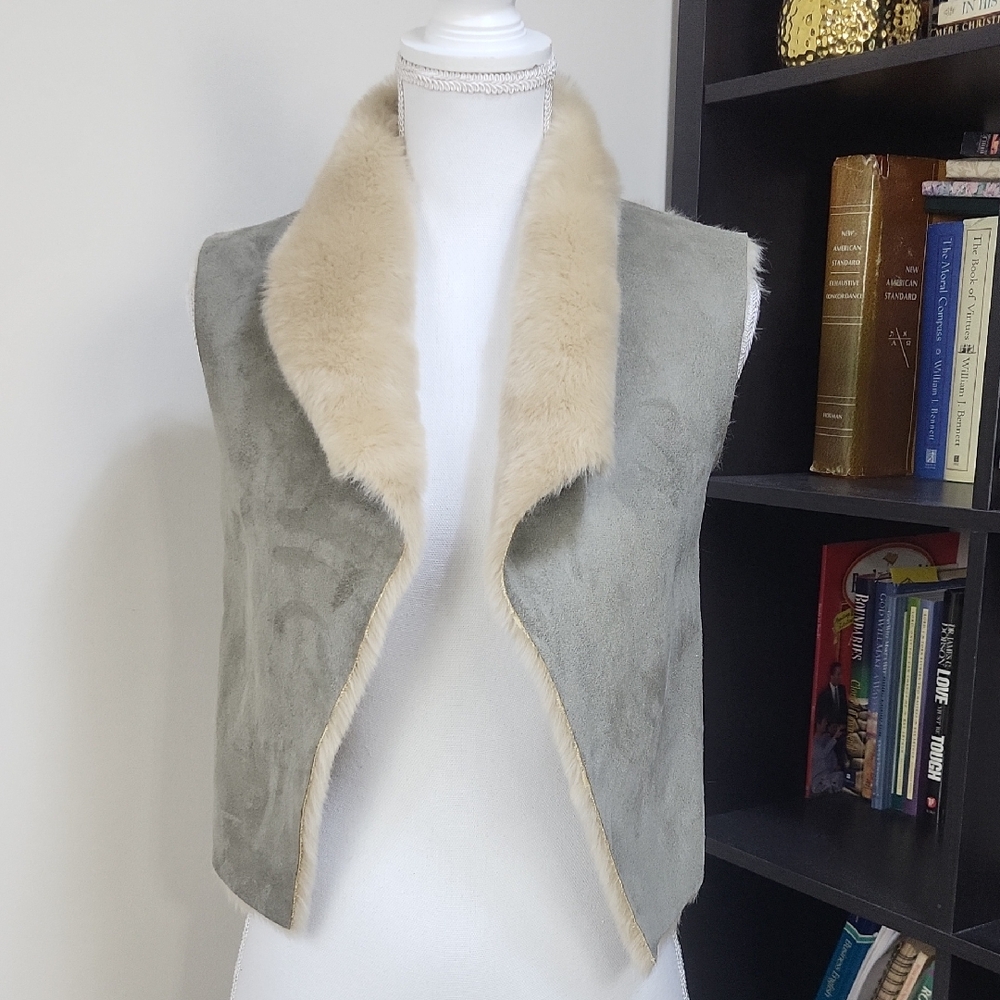 H&M Kids L.O.G.G. Gray Tan Faux Suede Faux Fur Vest 11-12 Yr (Also Juniors)